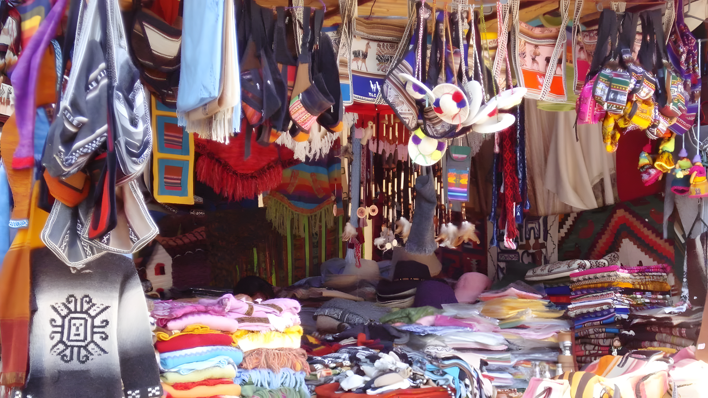 Feria Artesanal - Plaza Manuel Álvarez Prado